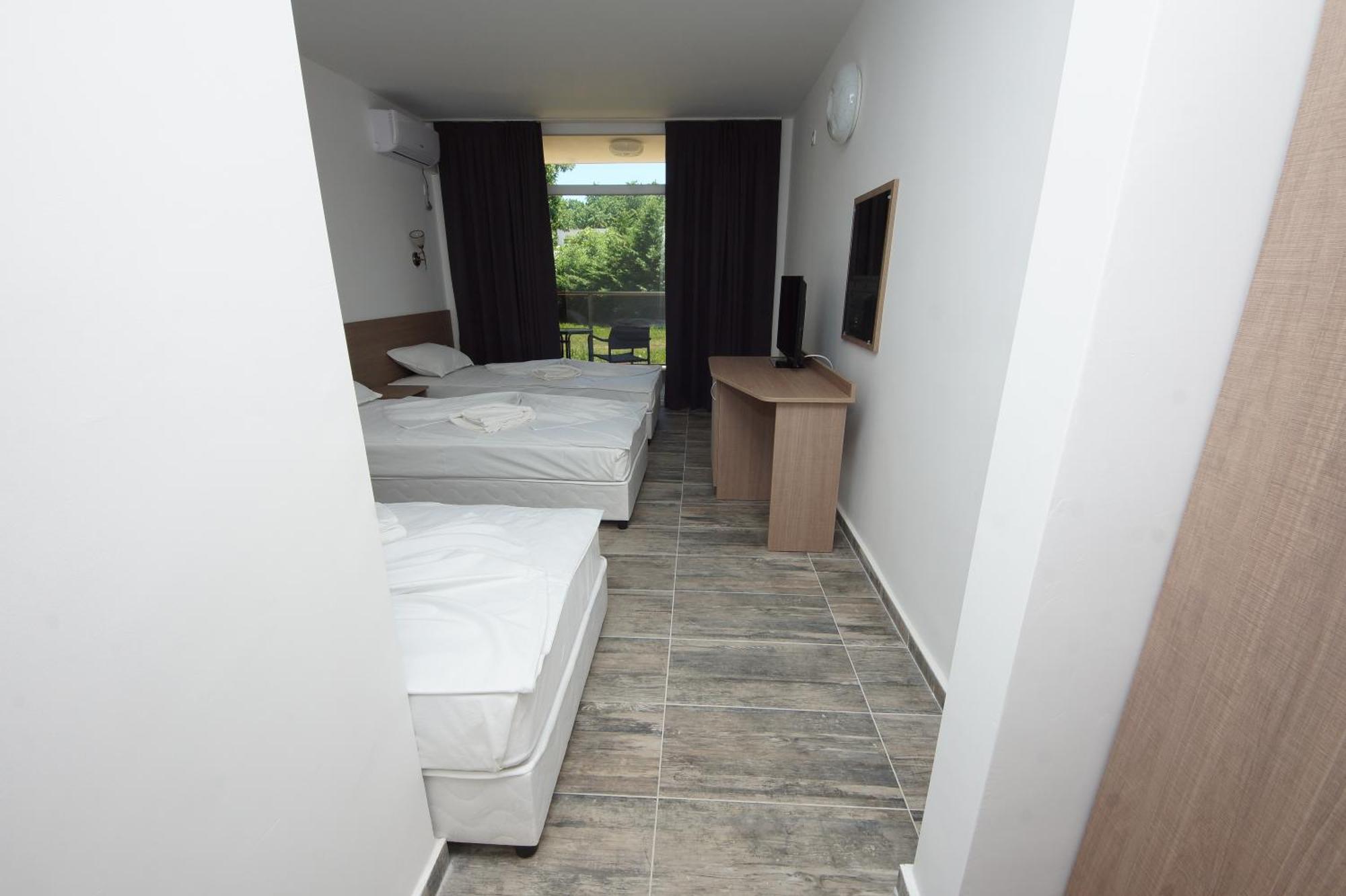 Neva Hotel 2*