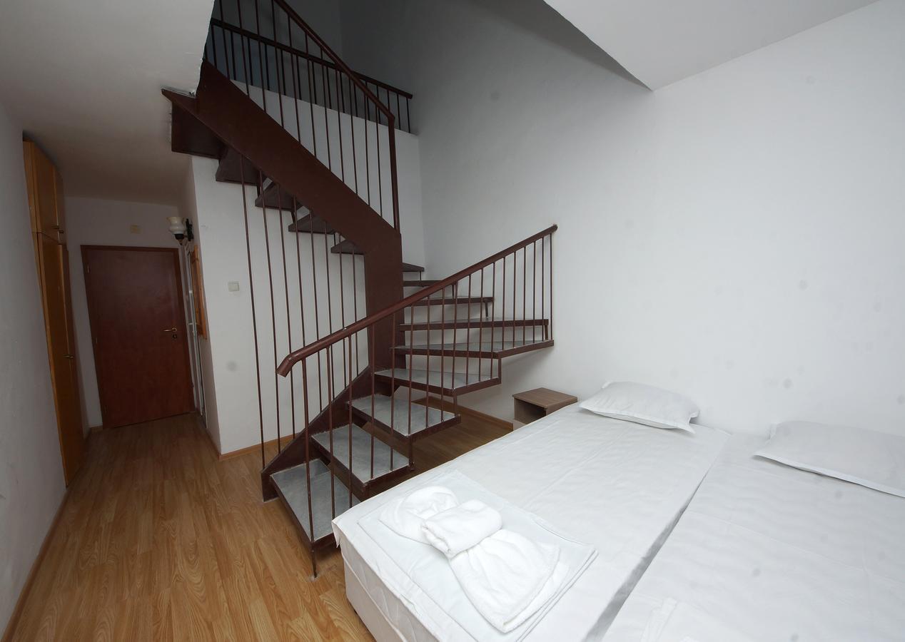 Hotel Neva