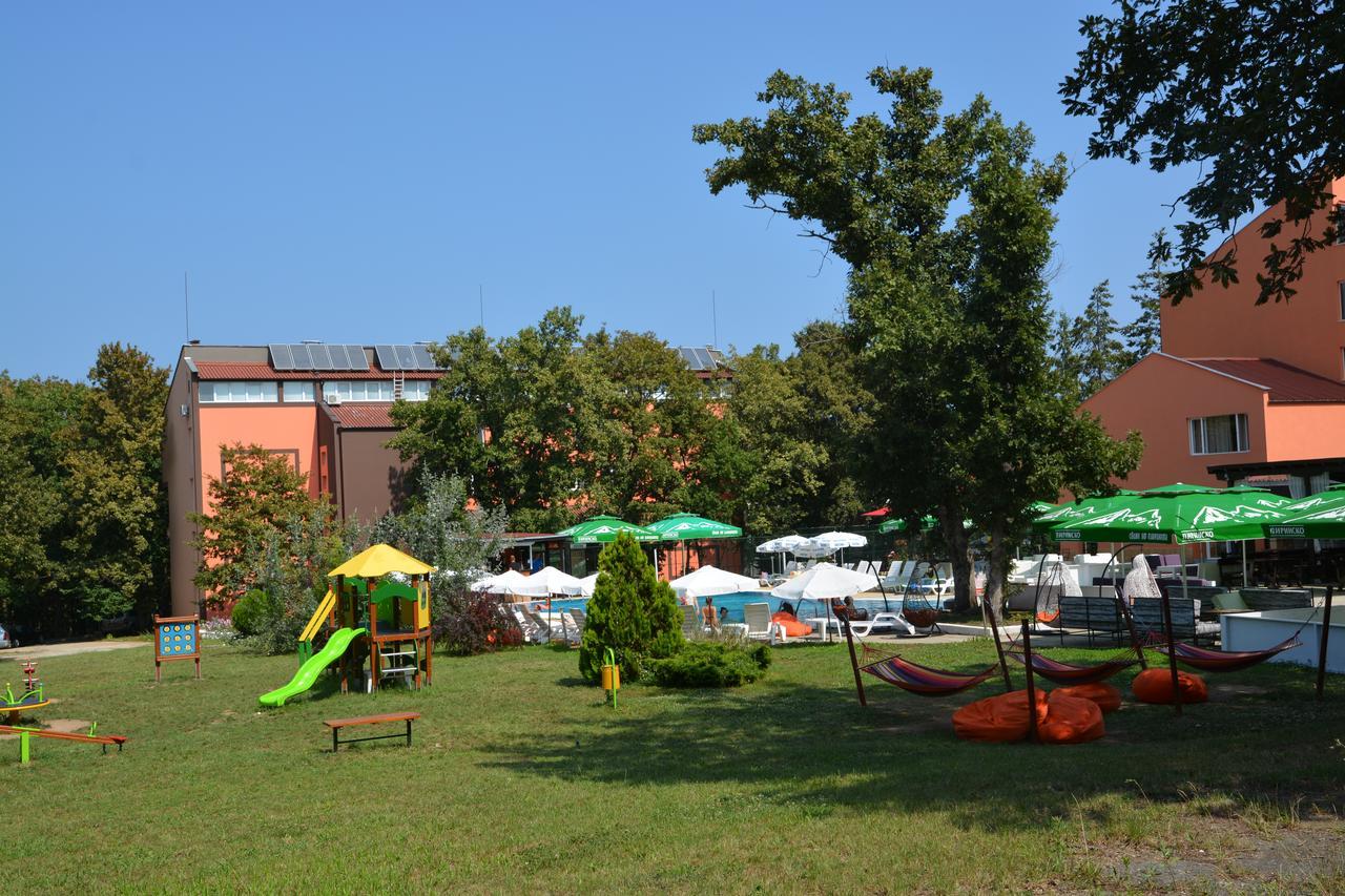 Neva Kiten (Burgas)
