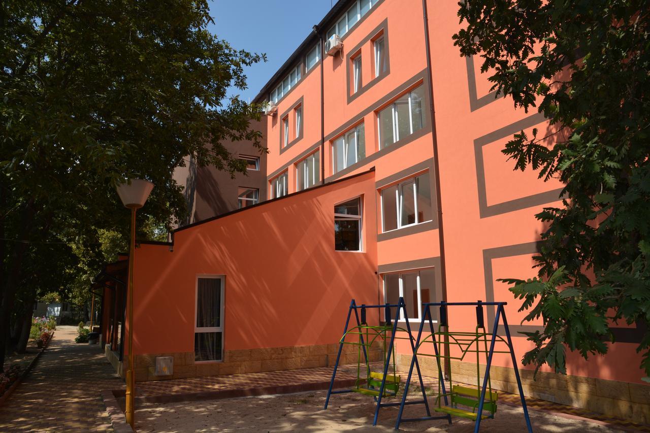 Hotel Neva 2*